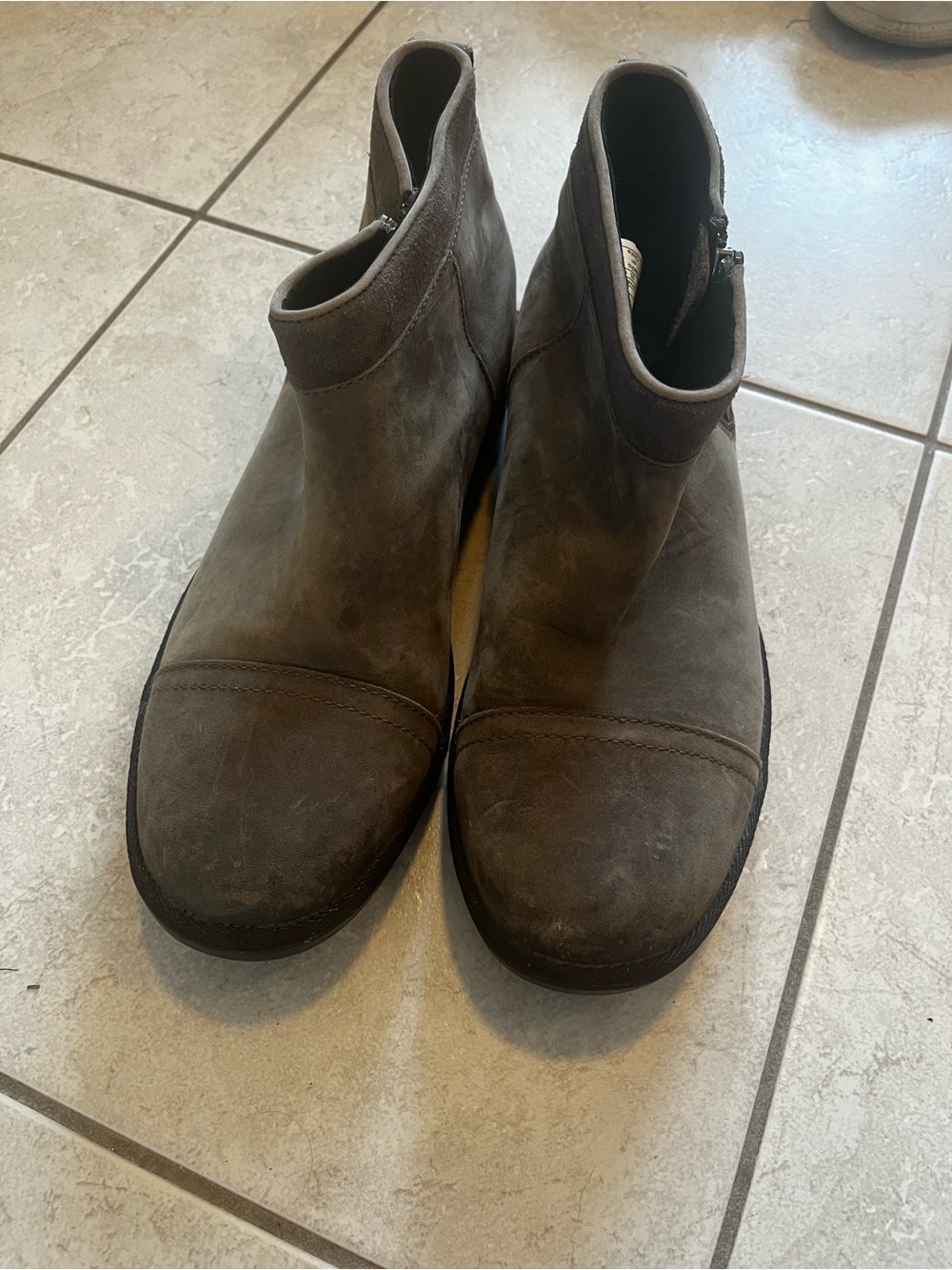 Women’s Brown Suede Ankle Boots - Classic Zip Closure Ugg